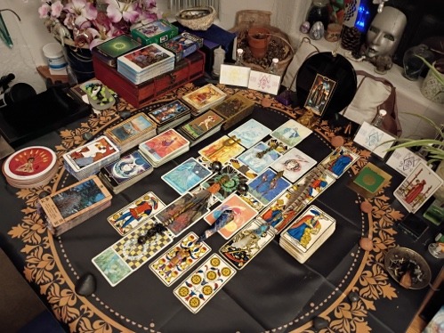 Alternate angle of the October Tarot reading, second view